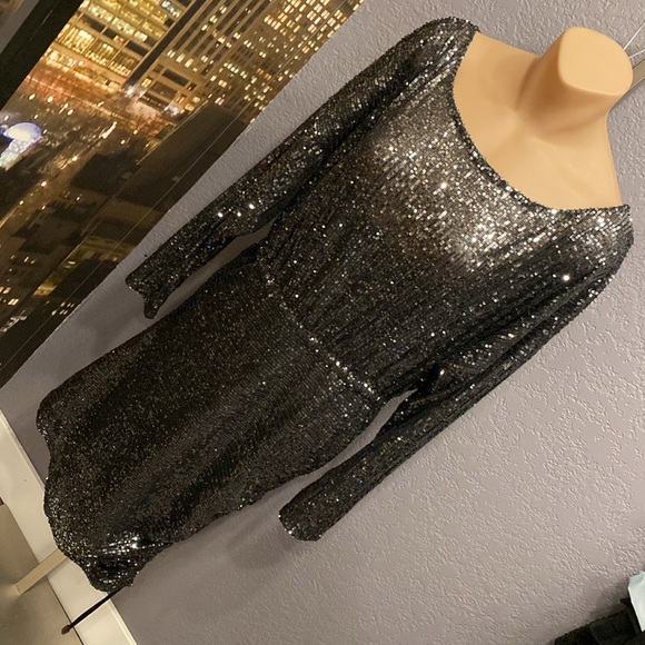 FREE PEOPLE - NWT - dress: black sequin l/s midi w adj. asymmetric skirt - L - Picture 16 of 16